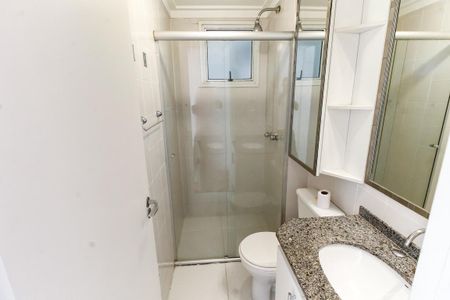 Apartamento à venda com 64m², 3 quartos e 1 vaga Apartamento à venda com 64m², 3 quartos e 1 vagaBanheiro Corredor