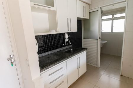 Apartamento à venda com 64m², 3 quartos e 1 vaga Apartamento à venda com 64m², 3 quartos e 1 vagaCozinha - Armários