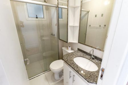 Apartamento à venda com 64m², 3 quartos e 1 vaga Apartamento à venda com 64m², 3 quartos e 1 vagaBanheiro Corredor
