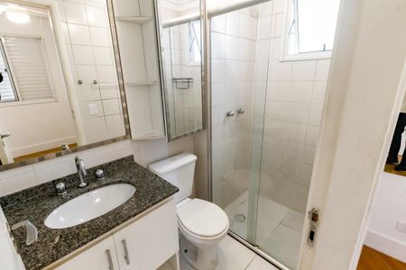 Apartamento à venda com 64m², 3 quartos e 1 vaga Apartamento à venda com 64m², 3 quartos e 1 vagaBanheiro da Suíte