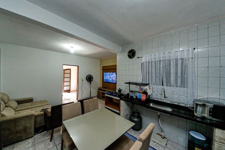 Casa à venda com 4 quartos, 350m² em Conjunto Promorar Sapopemba, São Paulo