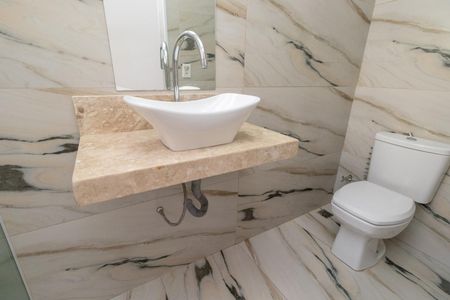 Casa à venda com 142m², 2 quartos e 3 vagasBanheiro Social