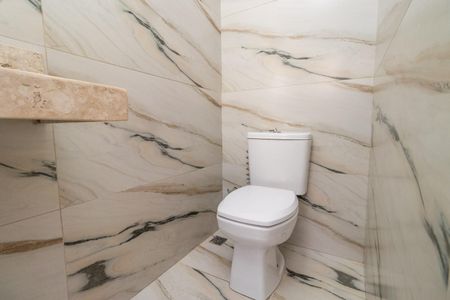 Casa à venda com 142m², 2 quartos e 3 vagasBanheiro Social