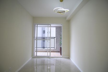 Sala/Cozinha de apartamento para alugar com 2 quartos, 39m² em Cidade Jardim, São Paulo