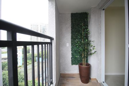 Varanda  de apartamento para alugar com 2 quartos, 39m² em Cidade Jardim, São Paulo