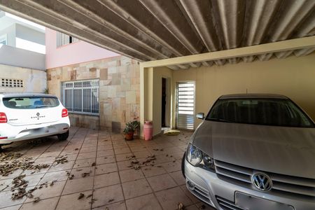 Casa à venda com 170m², 3 quartos e 4 vagasGaragem