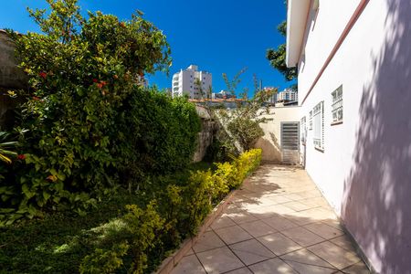 Casa à venda com 170m², 3 quartos e 4 vagasQuintal