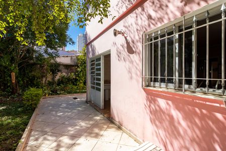 Casa à venda com 170m², 3 quartos e 4 vagasQuintal