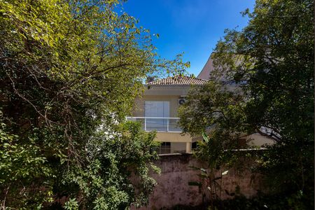 Casa à venda com 170m², 3 quartos e 4 vagasQuarto 2 - Vista