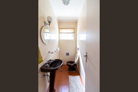 Casa à venda com 170m², 3 quartos e 4 vagasLavabo