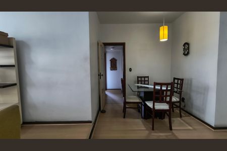 Apartamento à venda com 116m², 2 quartos e 1 vagaSala
