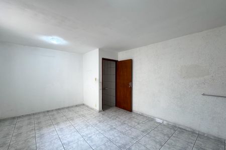 Casa à venda com 160m², 3 quartos e 2 vagasSuíte