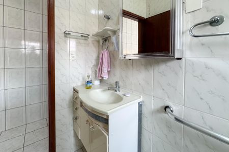 Casa à venda com 160m², 3 quartos e 2 vagasBanheiro Social