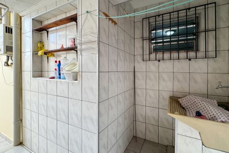 Casa à venda com 160m², 3 quartos e 2 vagasÁrea de Serviço