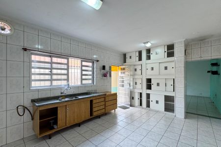 Casa à venda com 160m², 3 quartos e 2 vagasCozinha 