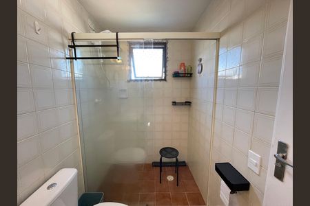 Banheiro de apartamento para alugar com 2 quartos, 56m² em Vila Nova Alba, São Paulo