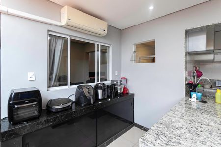 Casa à venda com 307m², 3 quartos e 4 vagasCozinha e Área de Serviço