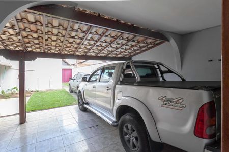 Casa à venda com 307m², 3 quartos e 4 vagasGaragem