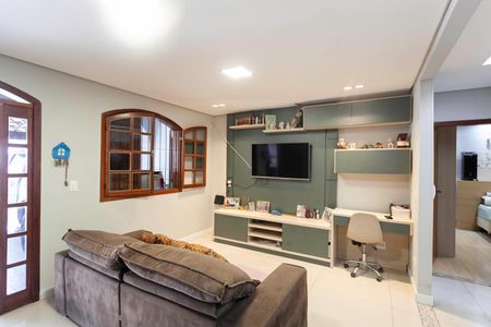 Sala de casa à venda com 3 quartos, 280m² em Vila Jardim Leblon, Belo Horizonte