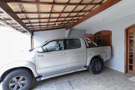 Casa à venda com 307m², 3 quartos e 4 vagasGaragem