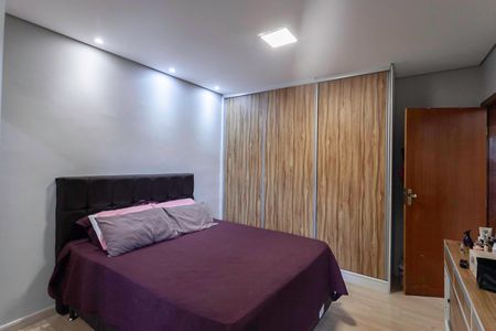 Casa à venda com 307m², 3 quartos e 4 vagasSuíte 