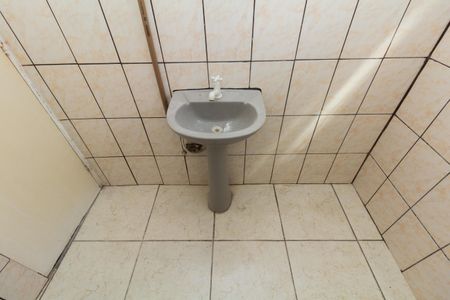 Casa para alugar com 35m², 1 quarto e sem vaga Casa para alugar com 35m², 1 quarto e sem vagaBanheiro