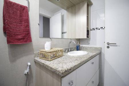 Apartamento à venda com 73m², 2 quartos e 1 vagaBanheiro da Suíte 2