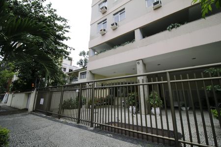 Apartamento à venda com 73m², 2 quartos e 1 vagaFachada
