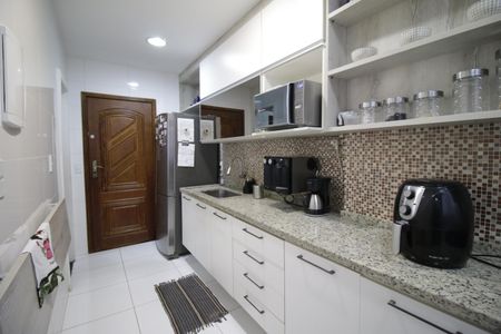 Apartamento à venda com 73m², 2 quartos e 1 vagaCozinha