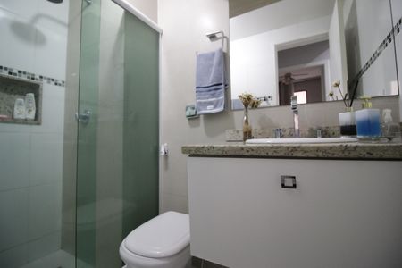 Apartamento à venda com 73m², 2 quartos e 1 vagaBanheiro