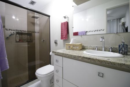 Apartamento à venda com 73m², 2 quartos e 1 vagaBanheiro da Suíte 2
