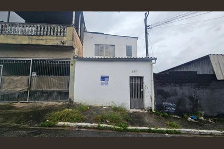 Casa para alugar com 65m², 2 quartos e sem vagaFachada