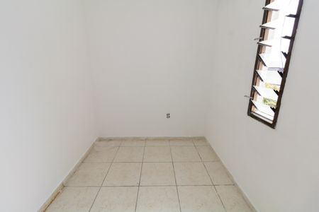 Casa para alugar com 65m², 2 quartos e sem vagaQuarto 2