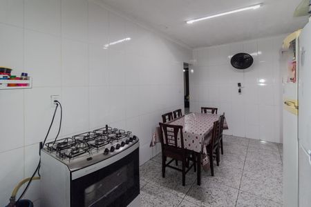 Casa à venda com 100m², 3 quartos e 2 vagas Casa à venda com 100m², 3 quartos e 2 vagasCozinha