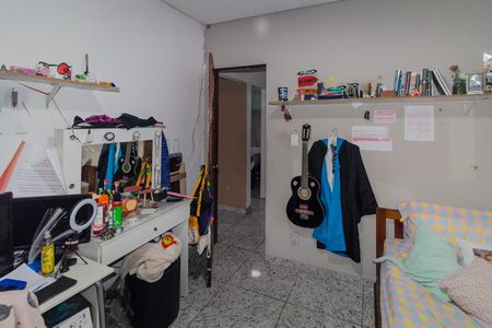 Casa à venda com 100m², 3 quartos e 2 vagas Casa à venda com 100m², 3 quartos e 2 vagasQuarto 1