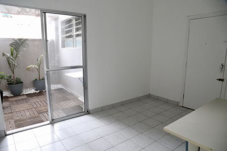 Apartamento à venda com 70m², 2 quartos e sem vaga Apartamento à venda com 70m², 2 quartos e sem vagaSala