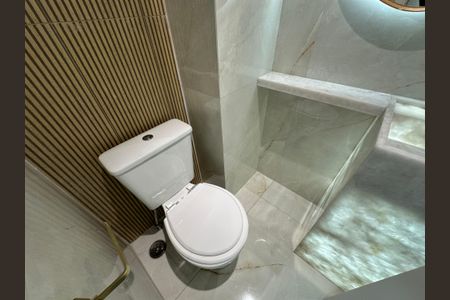 Apartamento para alugar com 64m², 2 quartos e 1 vagaLavabo