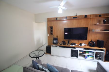 Casa à venda com 356m², 3 quartos e 3 vagassala