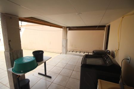 Casa à venda com 356m², 3 quartos e 3 vagasÁrea de Serviço