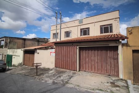 Casa à venda com 356m², 3 quartos e 3 vagasFachada