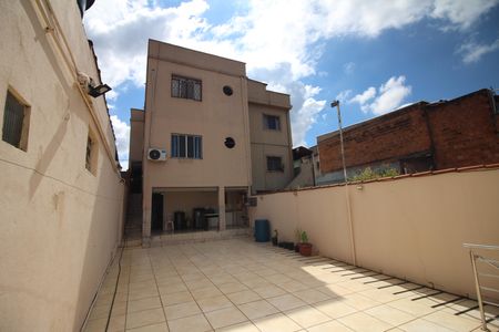 Casa à venda com 356m², 3 quartos e 3 vagasQuintal