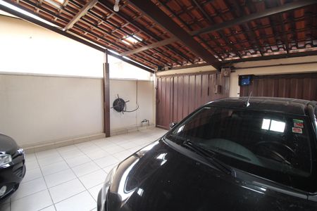 Casa à venda com 356m², 3 quartos e 3 vagasGaragem