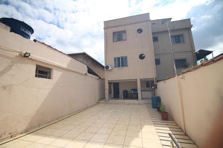 Casa à venda com 356m², 3 quartos e 3 vagasQuintal