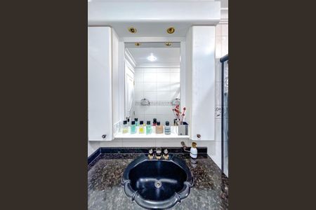 Apartamento à venda com 115m², 3 quartos e 2 vagasBanheiro