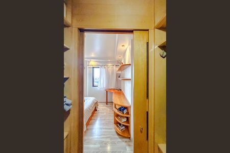 Apartamento à venda com 115m², 3 quartos e 2 vagasCloset da suíte