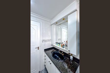 Apartamento à venda com 115m², 3 quartos e 2 vagasBanheiro