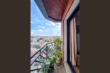 Apartamento à venda com 115m², 3 quartos e 2 vagasVaranda