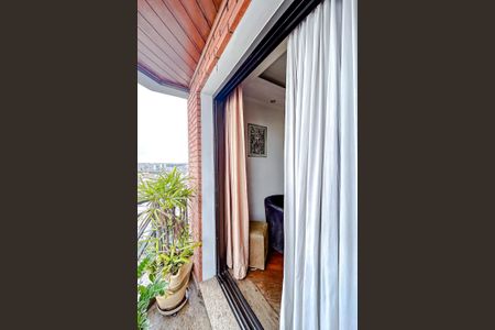 Apartamento à venda com 115m², 3 quartos e 2 vagasVaranda