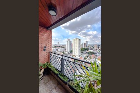 Apartamento à venda com 115m², 3 quartos e 2 vagasVaranda