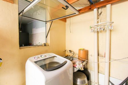 Casa à venda com 160m², 2 quartos e 1 vagaÁrea externa